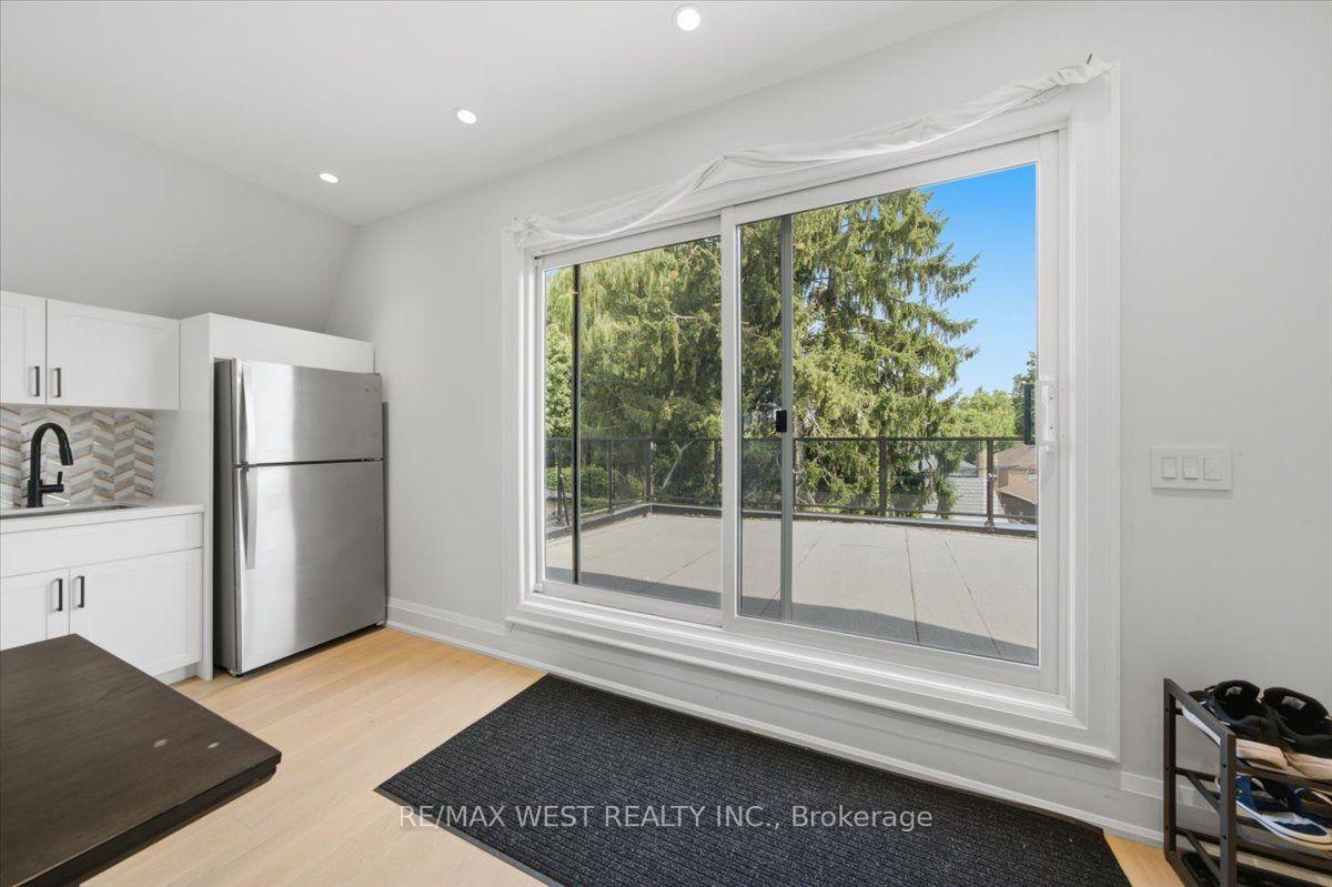 Photo 7 of 50 Rotherham Avenue, Toronto, Keelesdale-Eglinton West — HOMEH