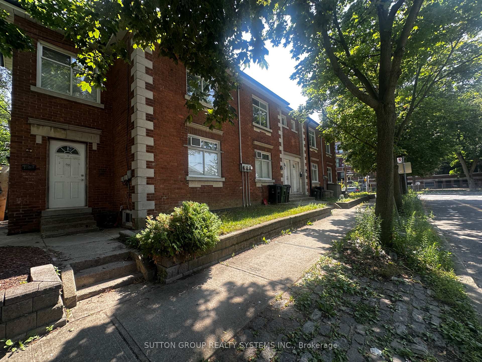 Photo of 137B Chatham Avenue