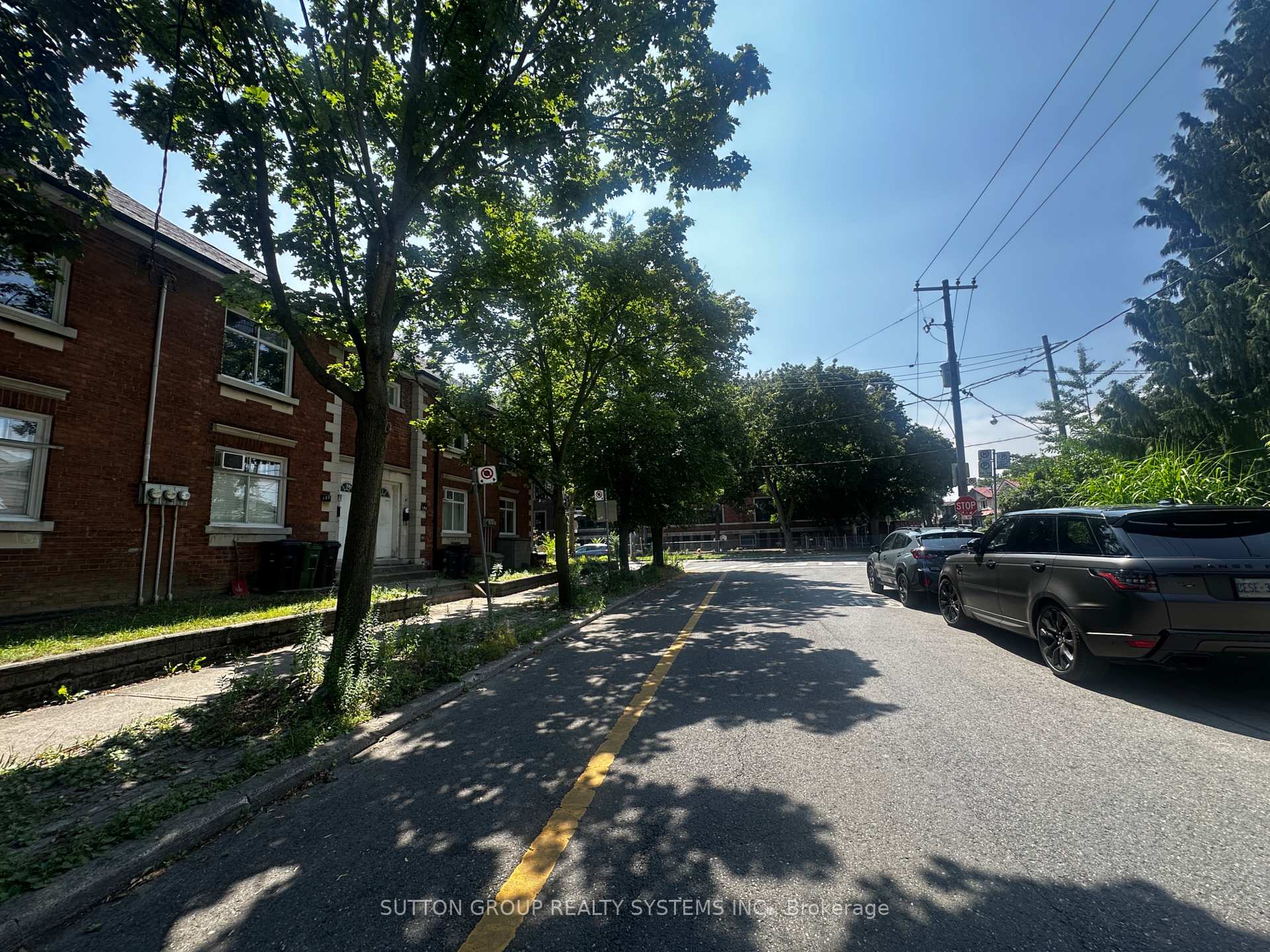 Photo 19 of 137B Chatham Avenue, Toronto, Blake-Jones — HOMEH