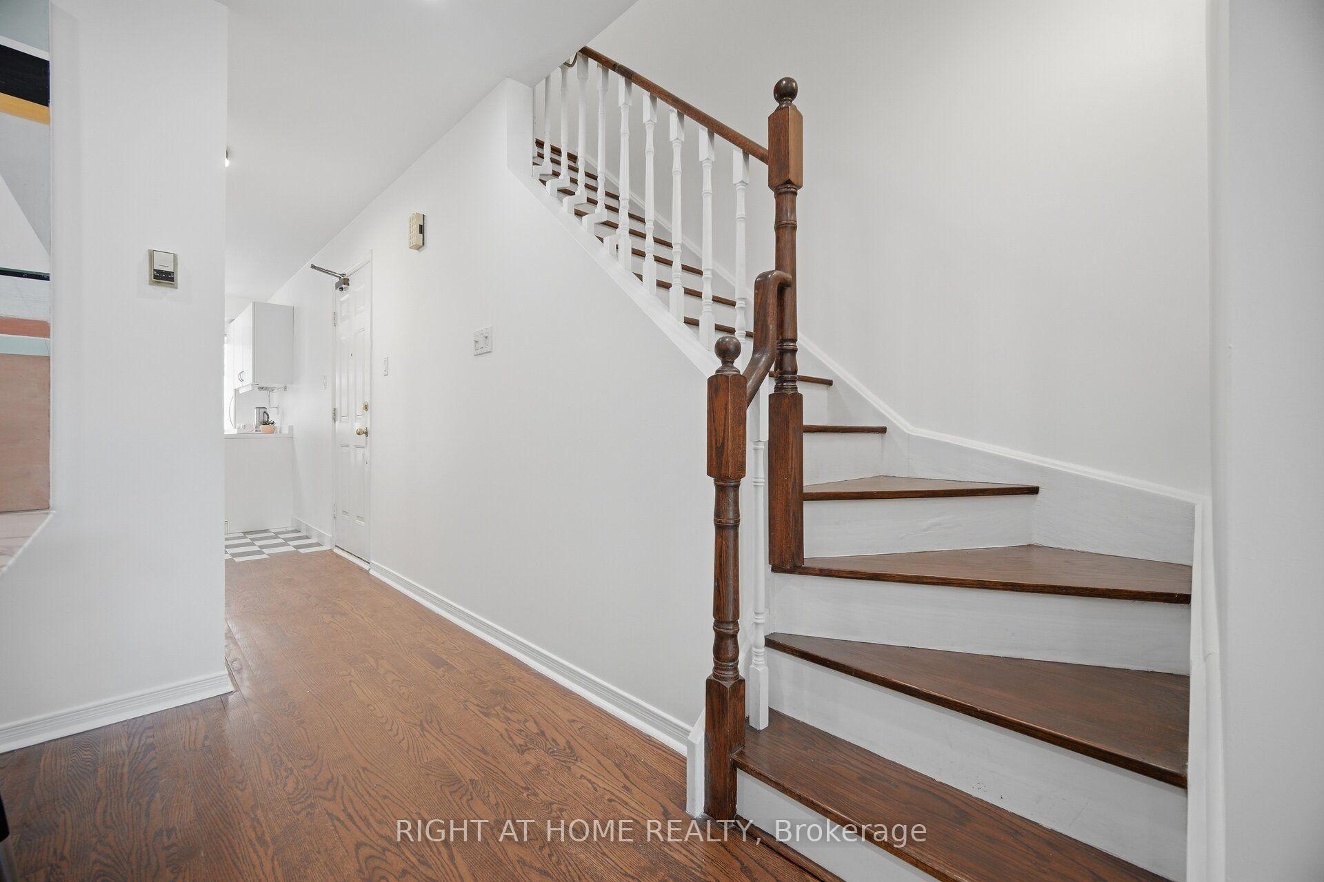 Photo 15 of Unit TH 8A, 801 King Street, Toronto, Niagara — HOMEH