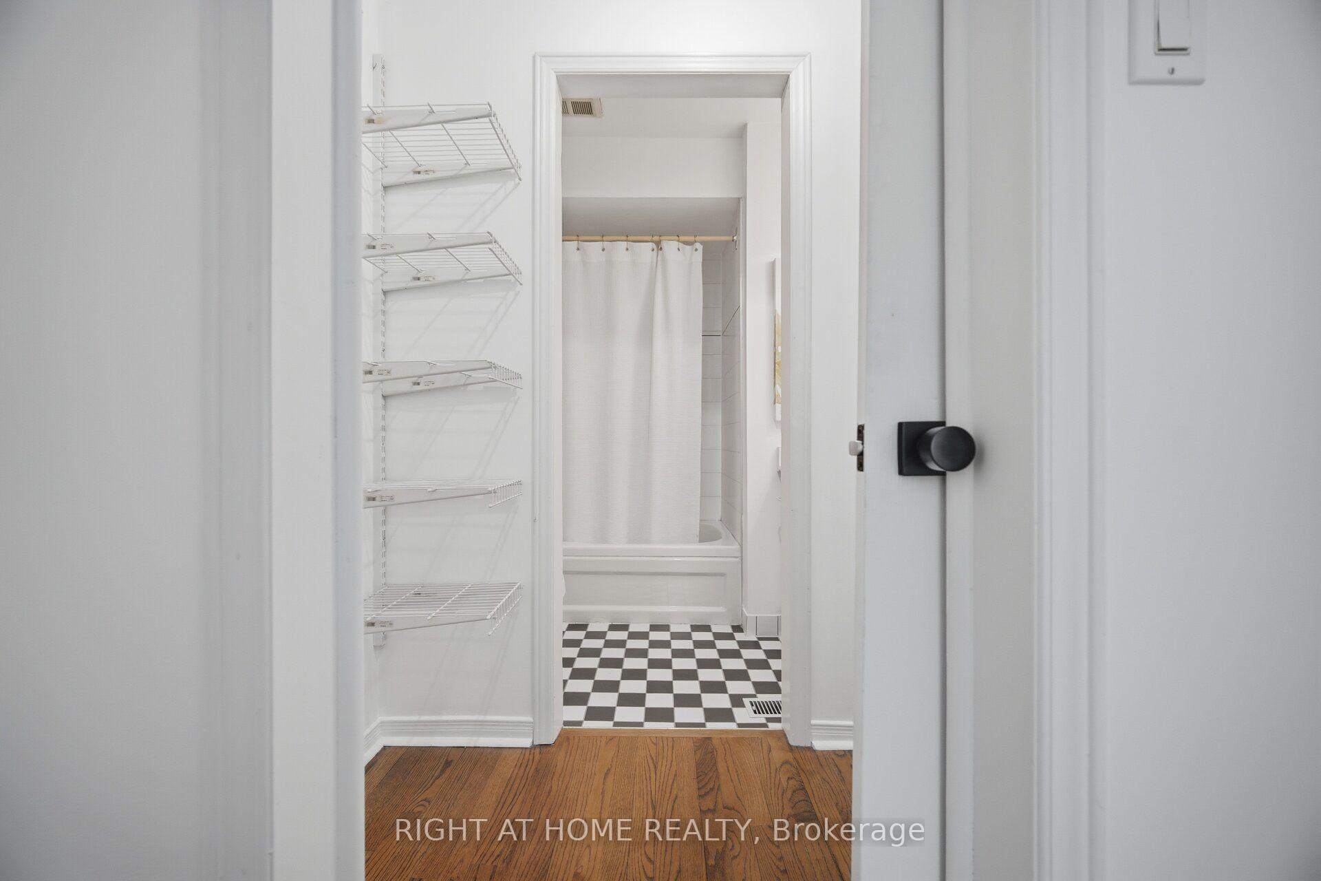 Photo 19 of Unit TH 8A, 801 King Street, Toronto, Niagara — HOMEH