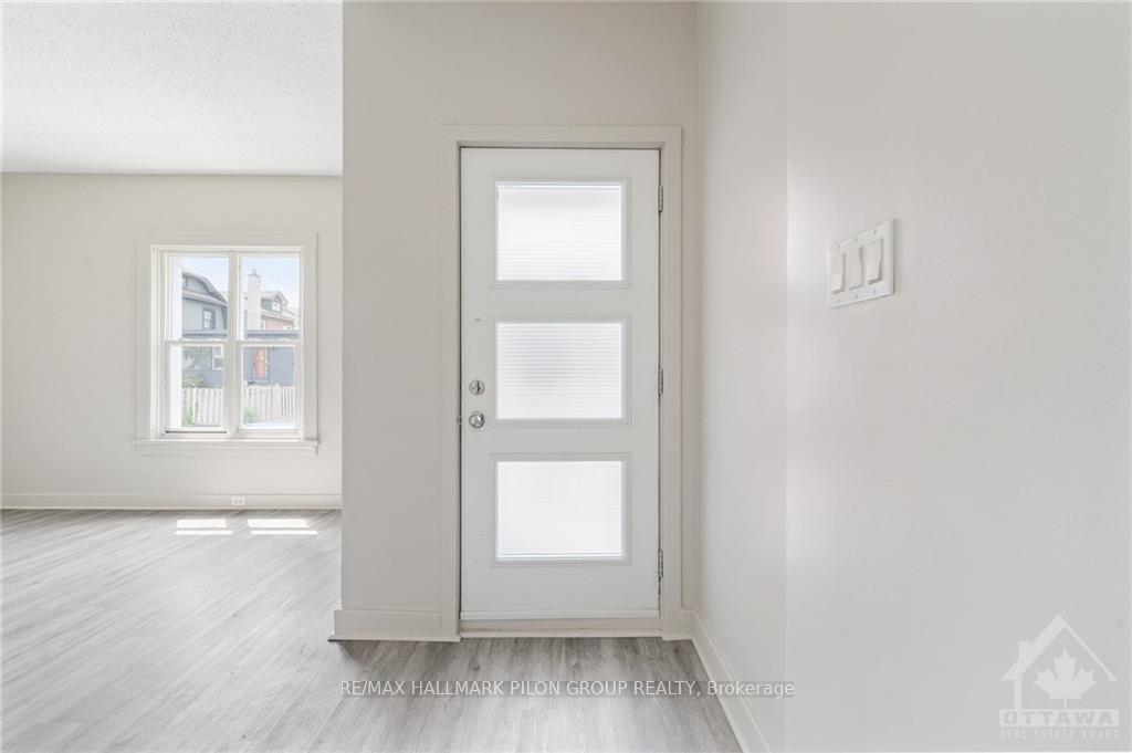 Photo 3 of 129 Concord Street S, Ottawa, Ottawa East — HOMEH