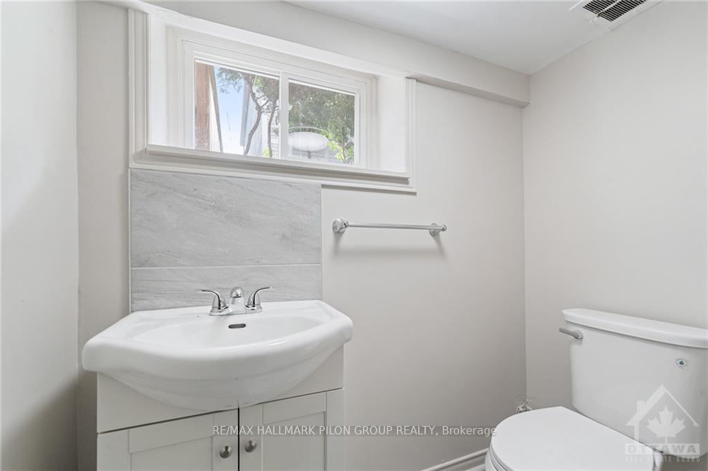 Photo 10 of 129 Concord Street S, Ottawa, Ottawa East — HOMEH