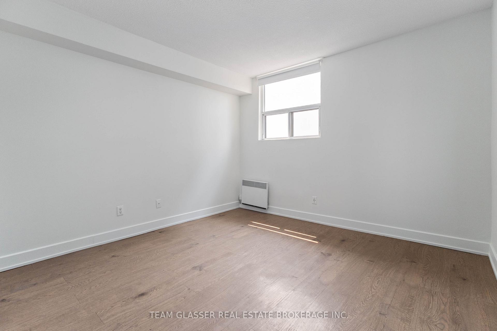Photo 5 of Unit 1108, 21 King Street, London, East K — HOMEH
