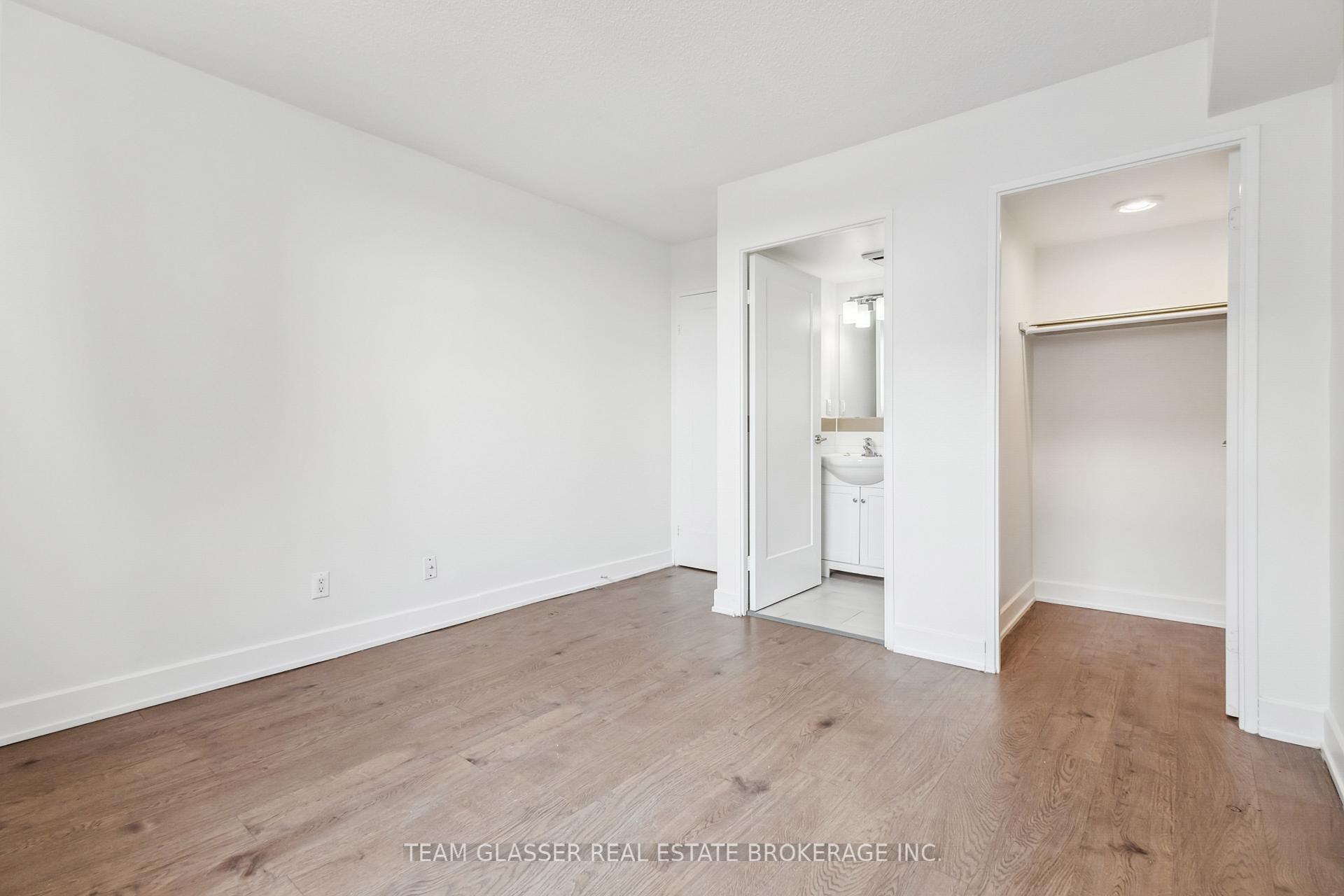 Photo 6 of Unit 1108, 21 King Street, London, East K — HOMEH