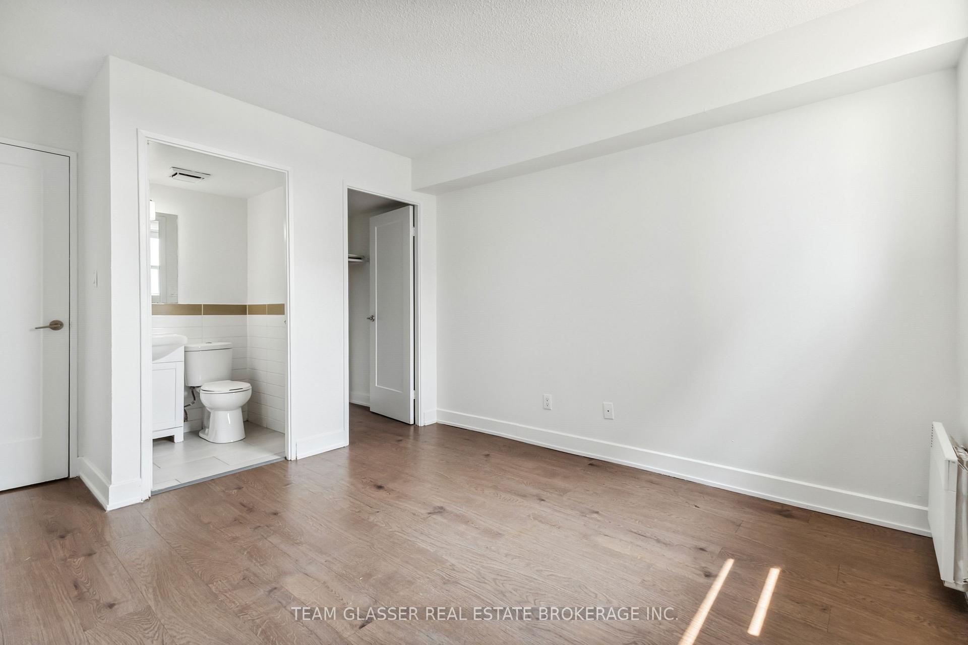 Photo 7 of Unit 1108, 21 King Street, London, East K — HOMEH