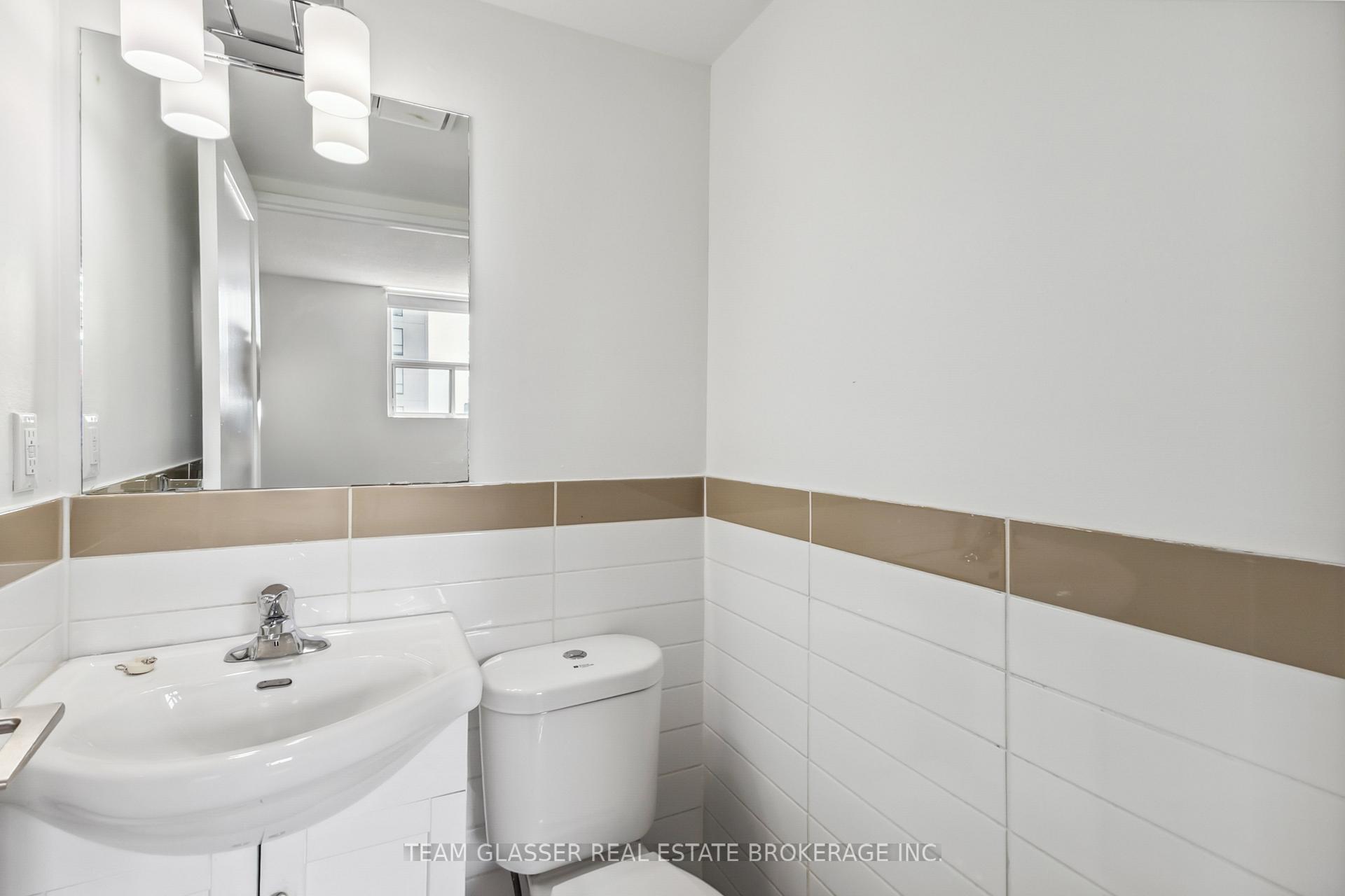 Photo 8 of Unit 1108, 21 King Street, London, East K — HOMEH