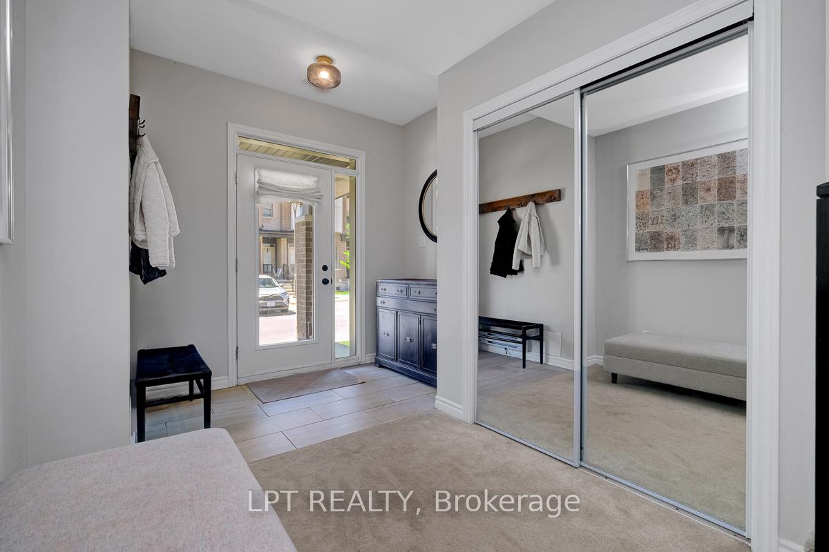Photo 6 of 815 Kiniw Private, Ottawa, CFB Rockcliffe and Area — HOMEH