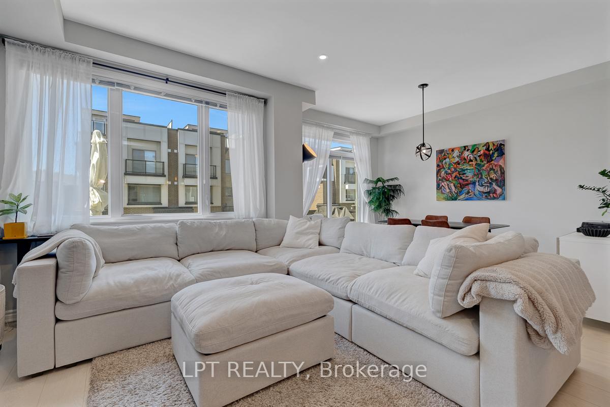 Photo 10 of 815 Kiniw Private, Ottawa, CFB Rockcliffe and Area — HOMEH