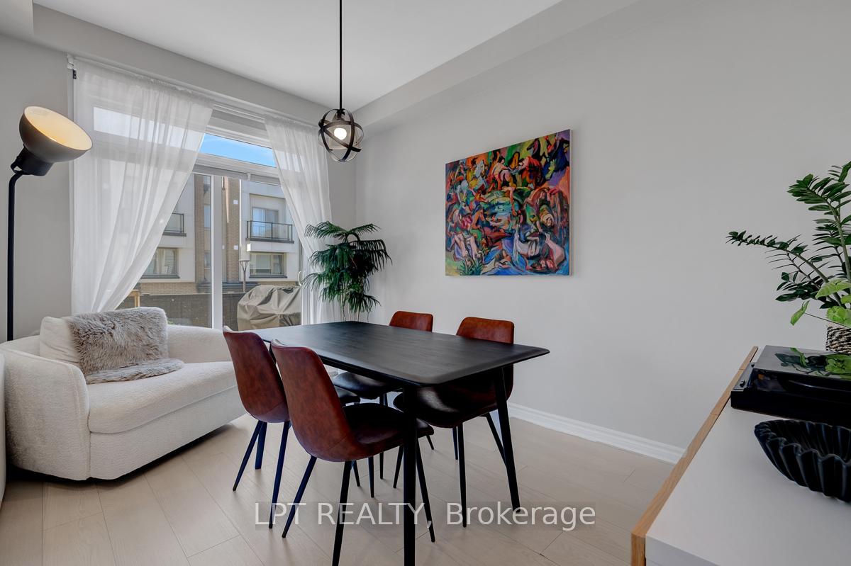 Photo 14 of 815 Kiniw Private, Ottawa, CFB Rockcliffe and Area — HOMEH