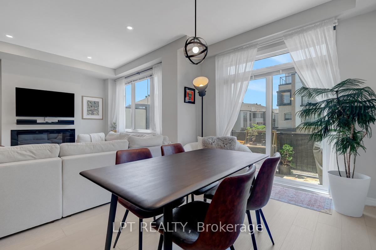 Photo 15 of 815 Kiniw Private, Ottawa, CFB Rockcliffe and Area — HOMEH