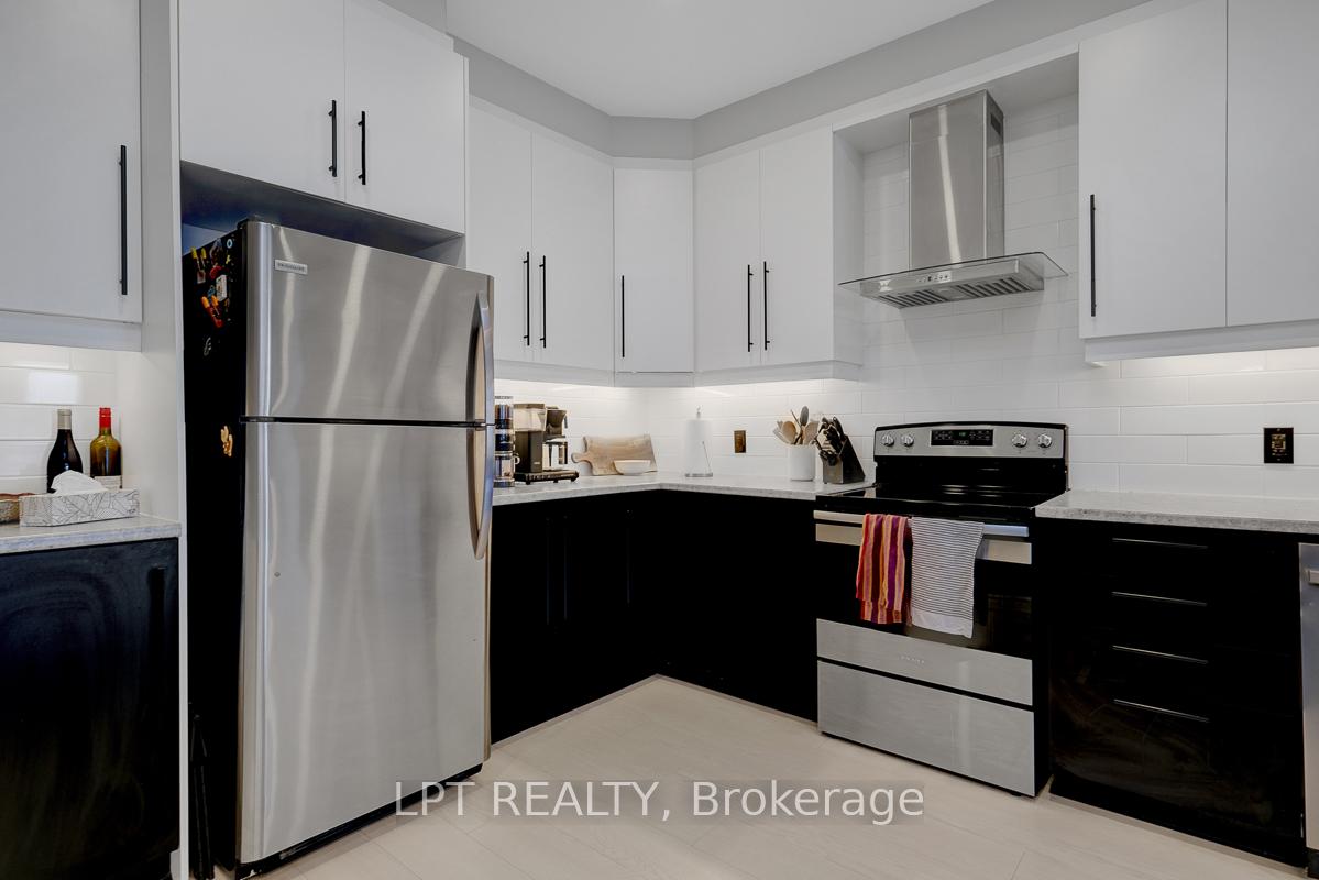 Photo 22 of 815 Kiniw Private, Ottawa, CFB Rockcliffe and Area — HOMEH