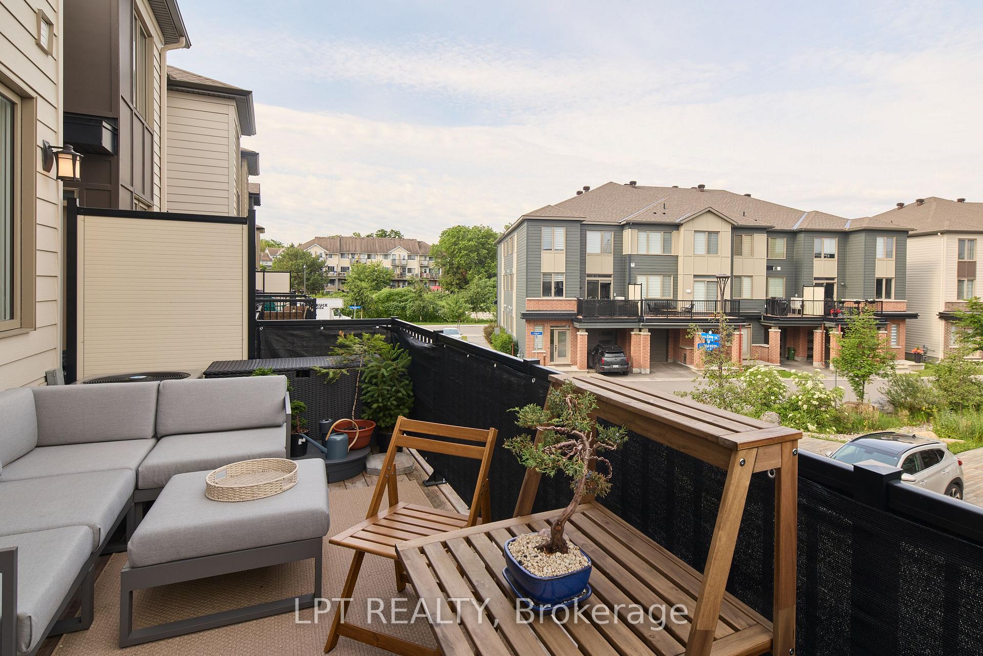 Photo 30 of 815 Kiniw Private, Ottawa, CFB Rockcliffe and Area — HOMEH