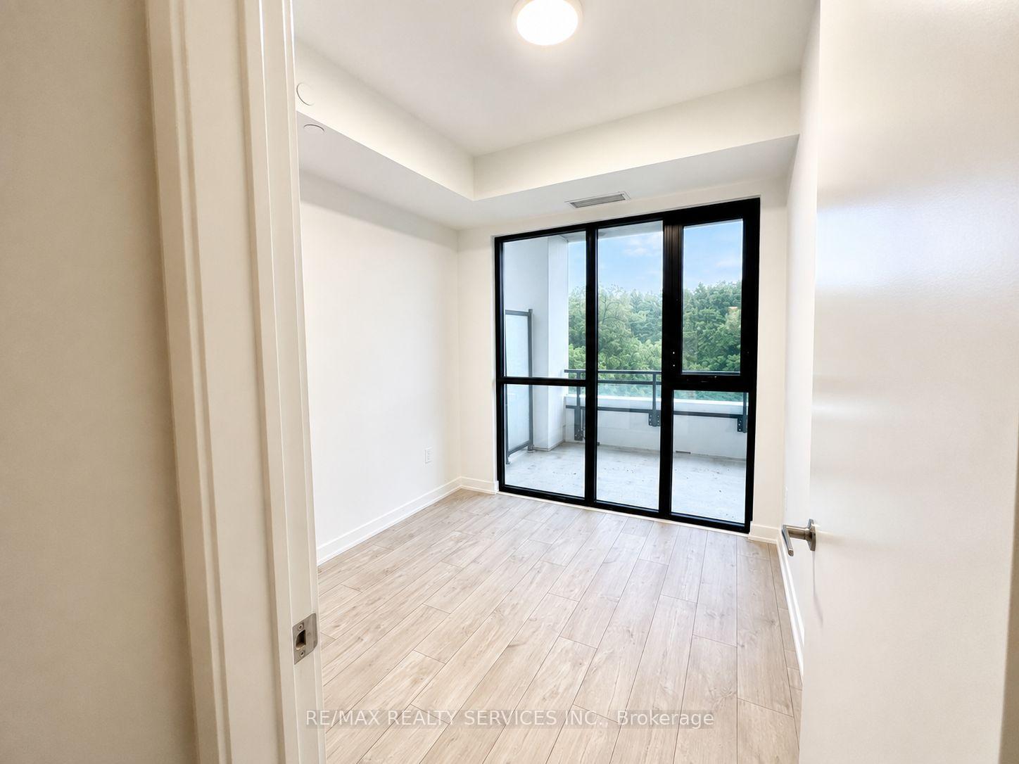 Photo 4 of Unit 301, 740 Whitlock Avenue, Milton, Cobban — HOMEH