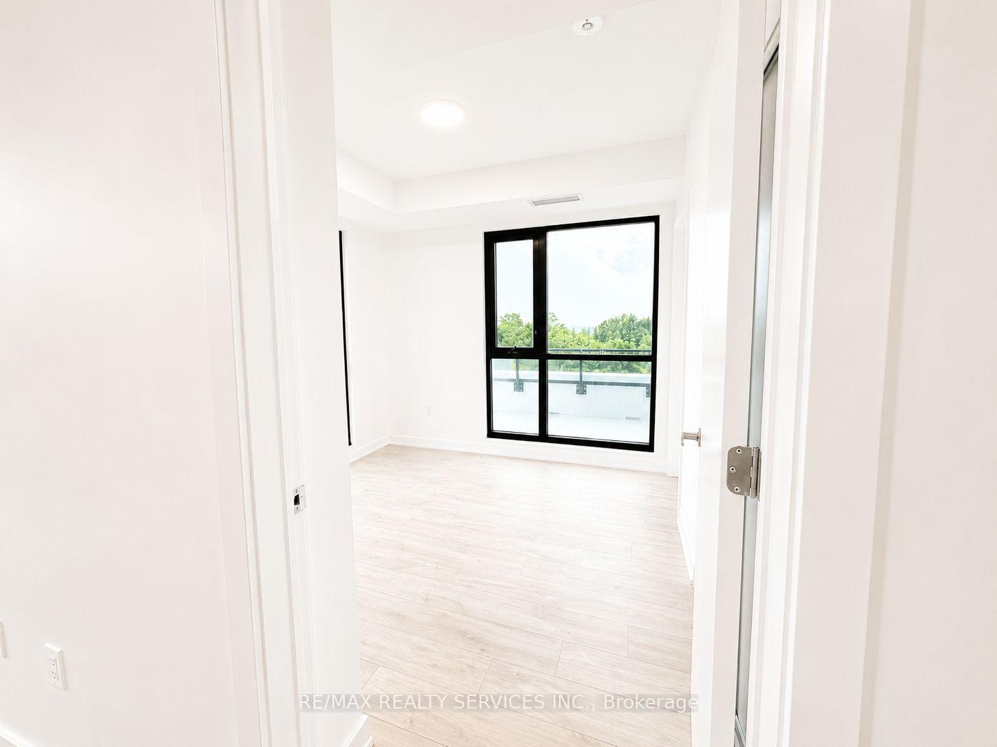 Photo 5 of Unit 301, 740 Whitlock Avenue, Milton, Cobban — HOMEH