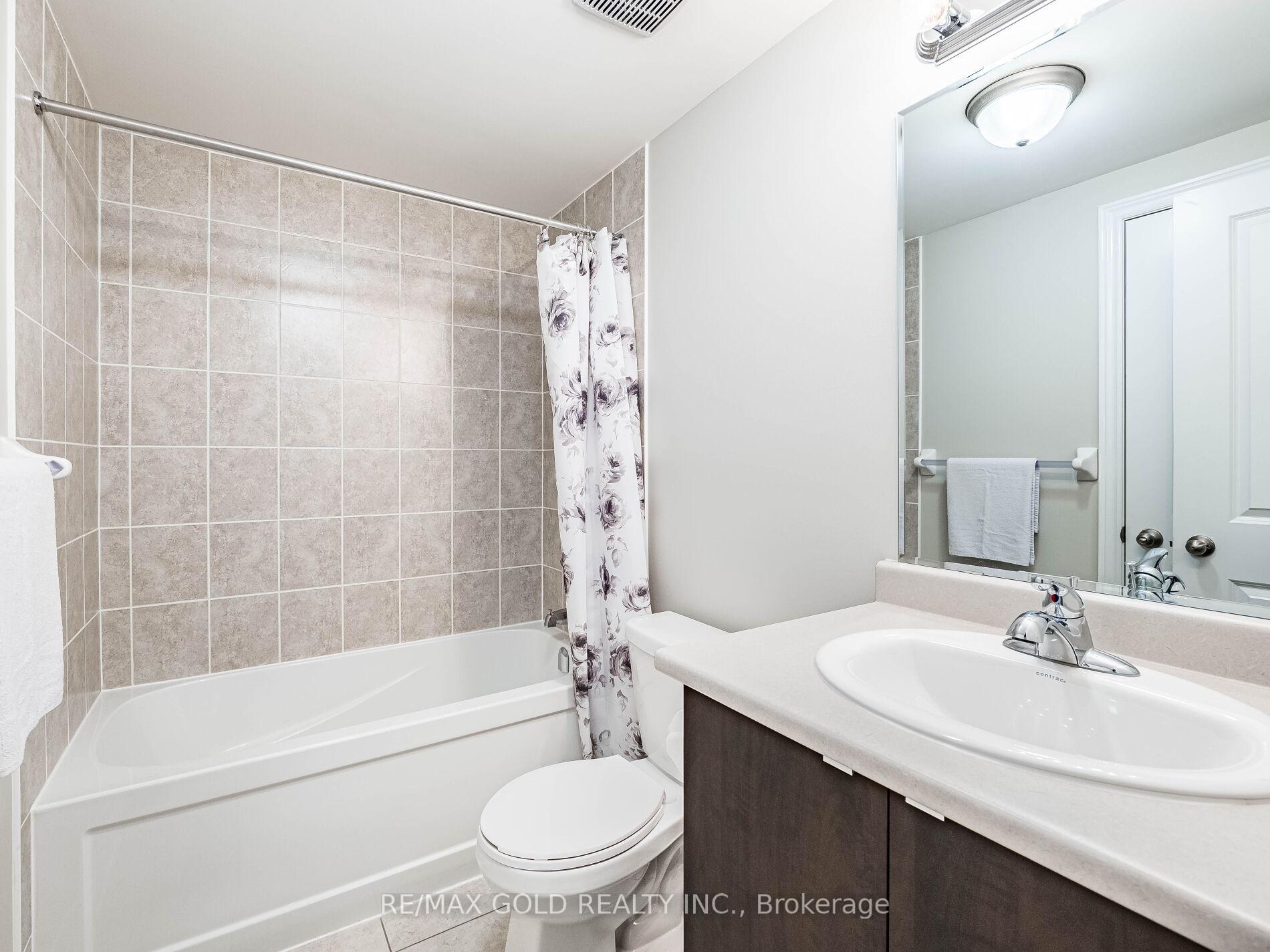 Photo 7 of 19 Sudeley Lane, Brampton, Northwest Brampton — HOMEH