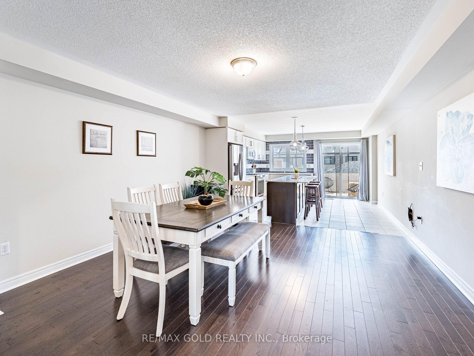 Photo 11 of 19 Sudeley Lane, Brampton, Northwest Brampton — HOMEH