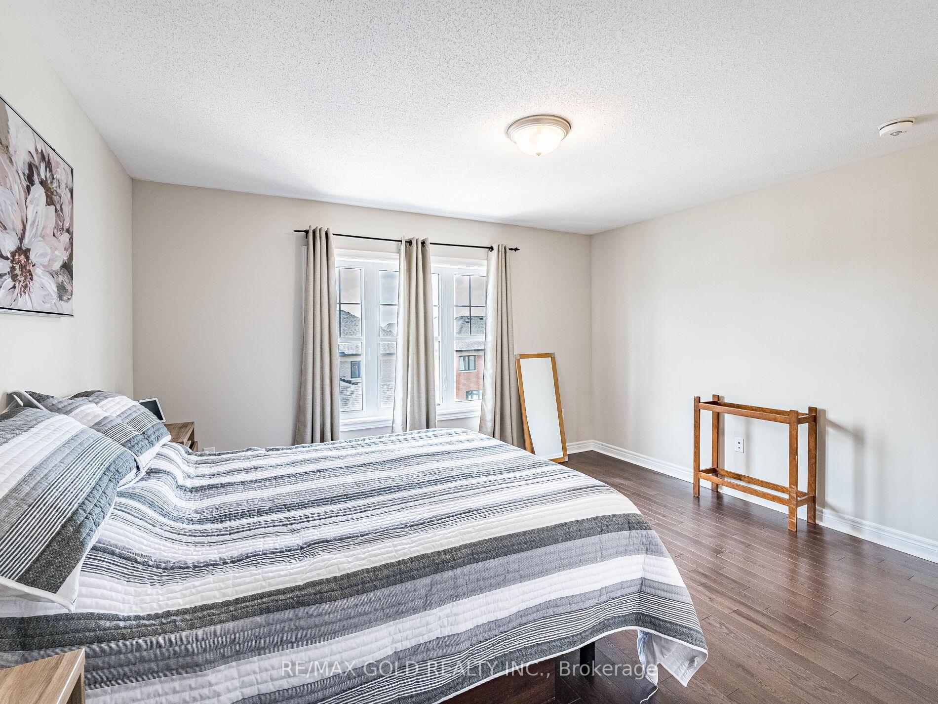 Photo 20 of 19 Sudeley Lane, Brampton, Northwest Brampton — HOMEH