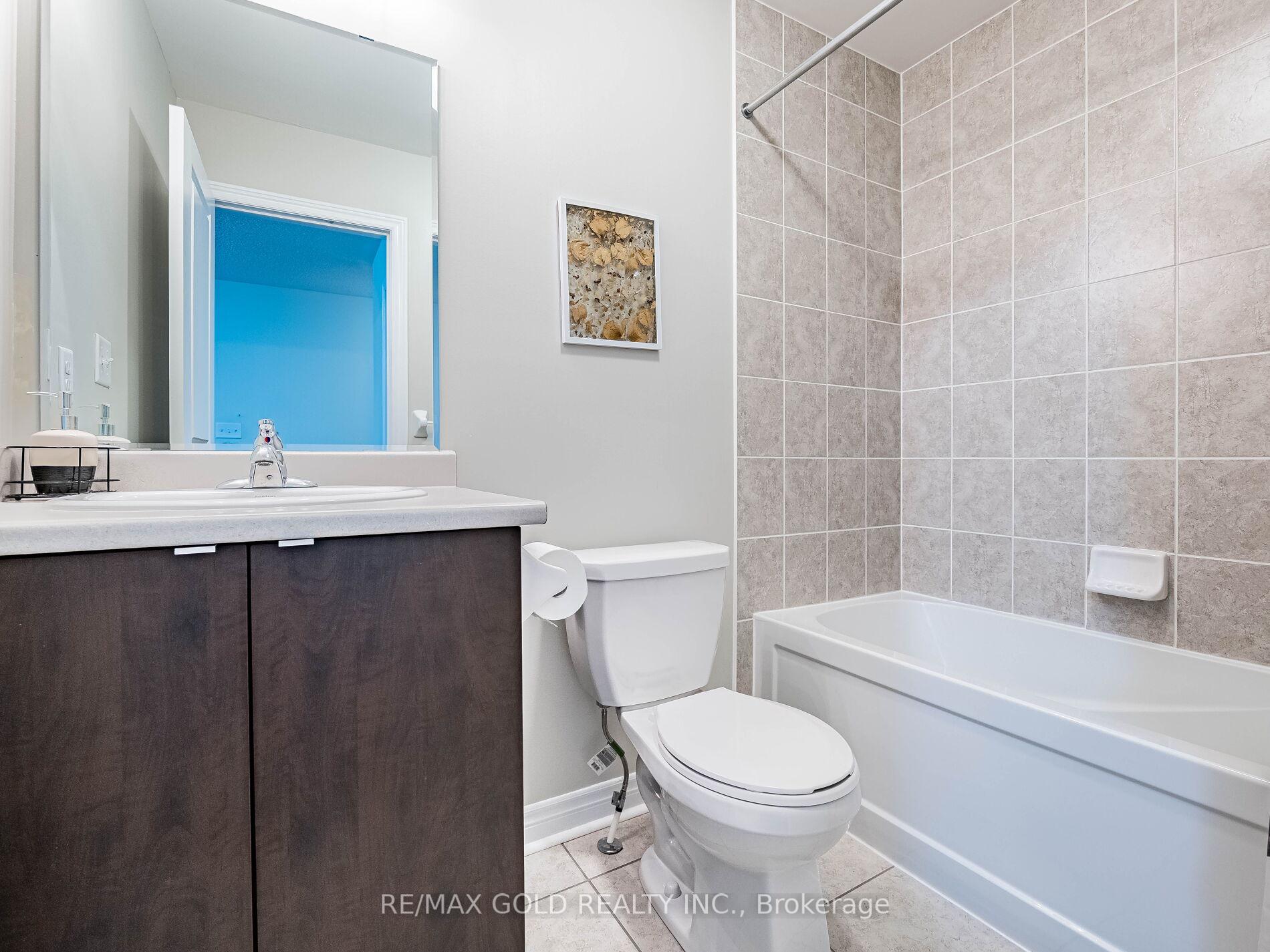 Photo 25 of 19 Sudeley Lane, Brampton, Northwest Brampton — HOMEH