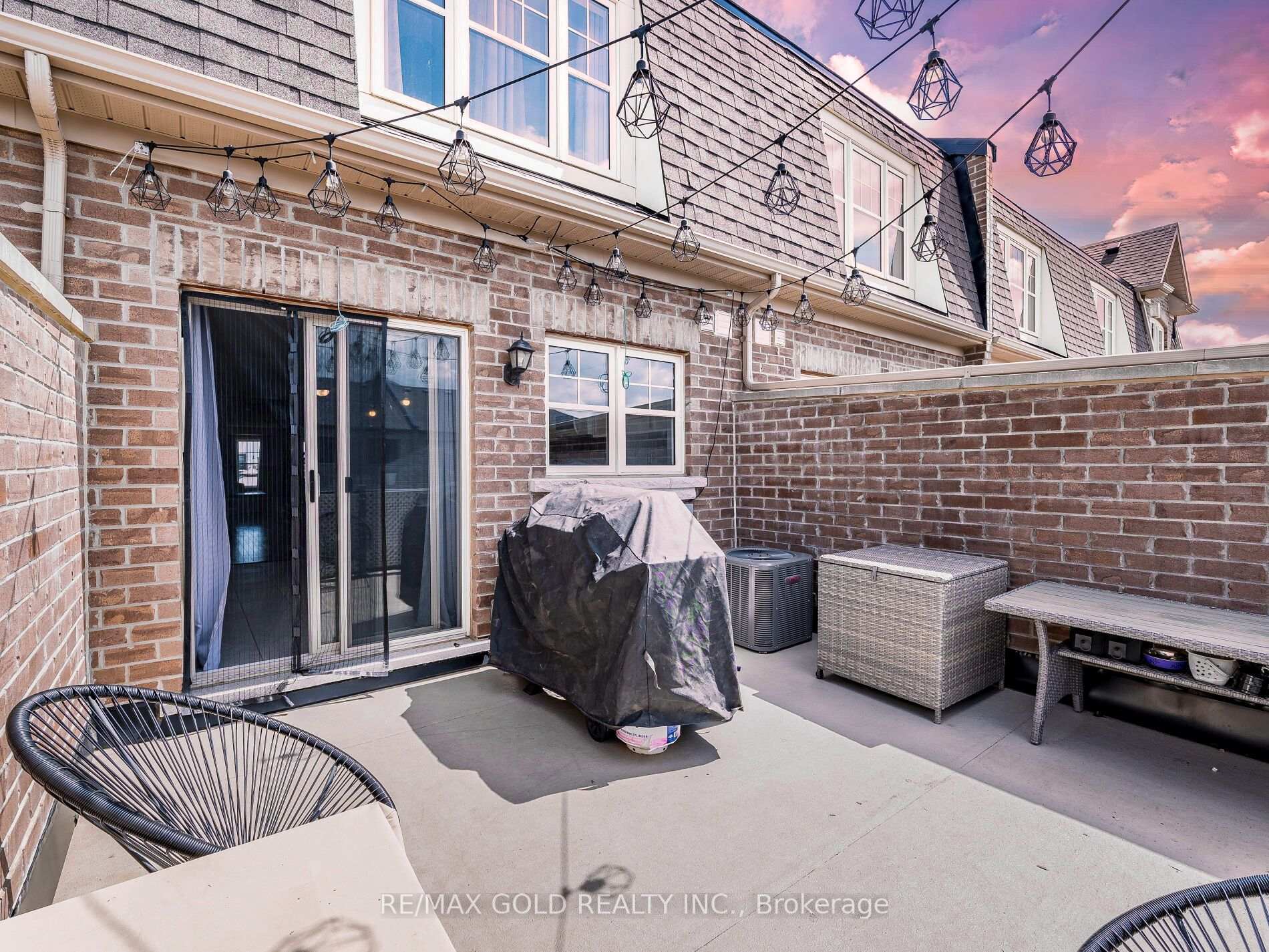 Photo 30 of 19 Sudeley Lane, Brampton, Northwest Brampton — HOMEH
