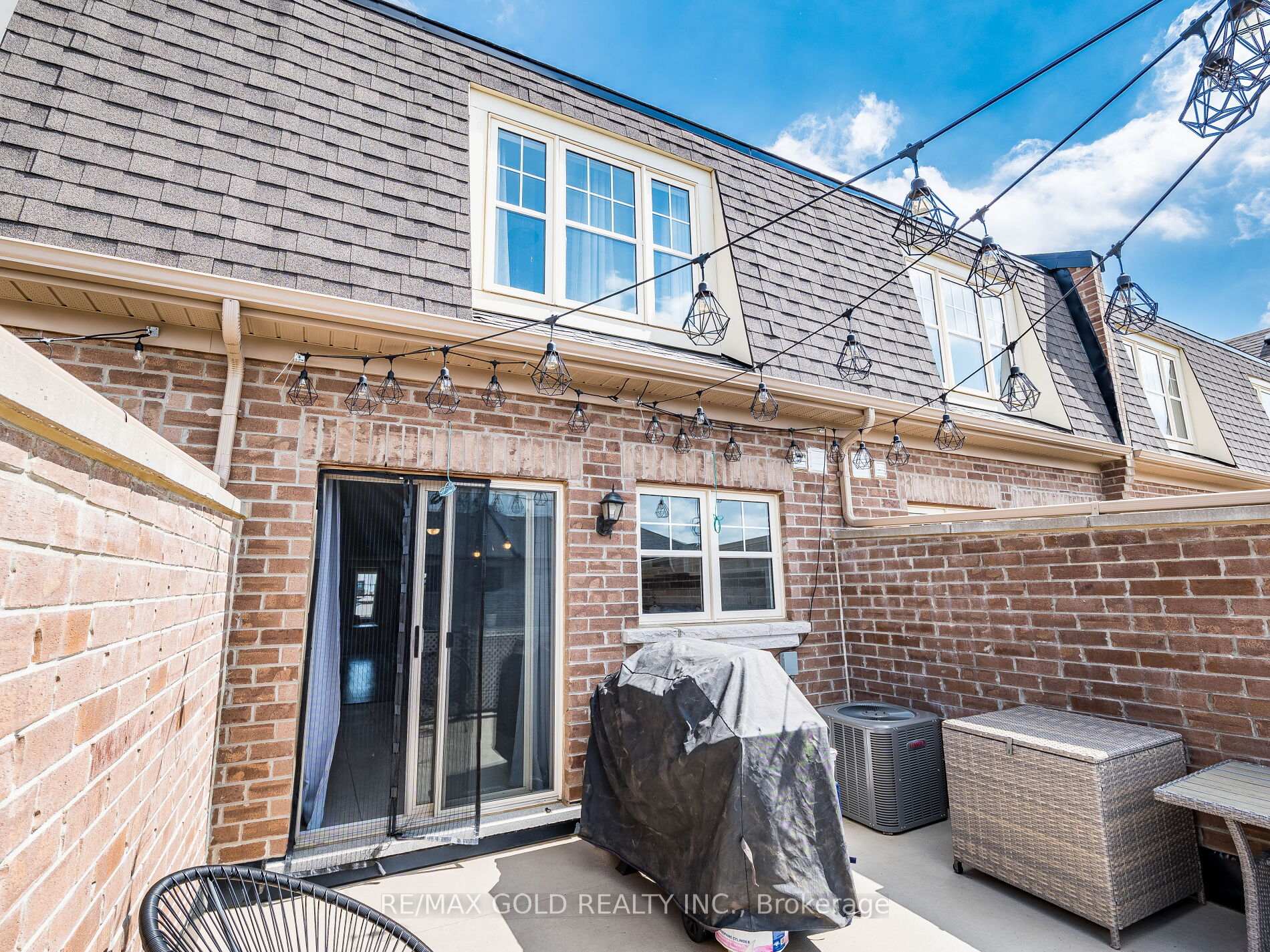 Photo 31 of 19 Sudeley Lane, Brampton, Northwest Brampton — HOMEH