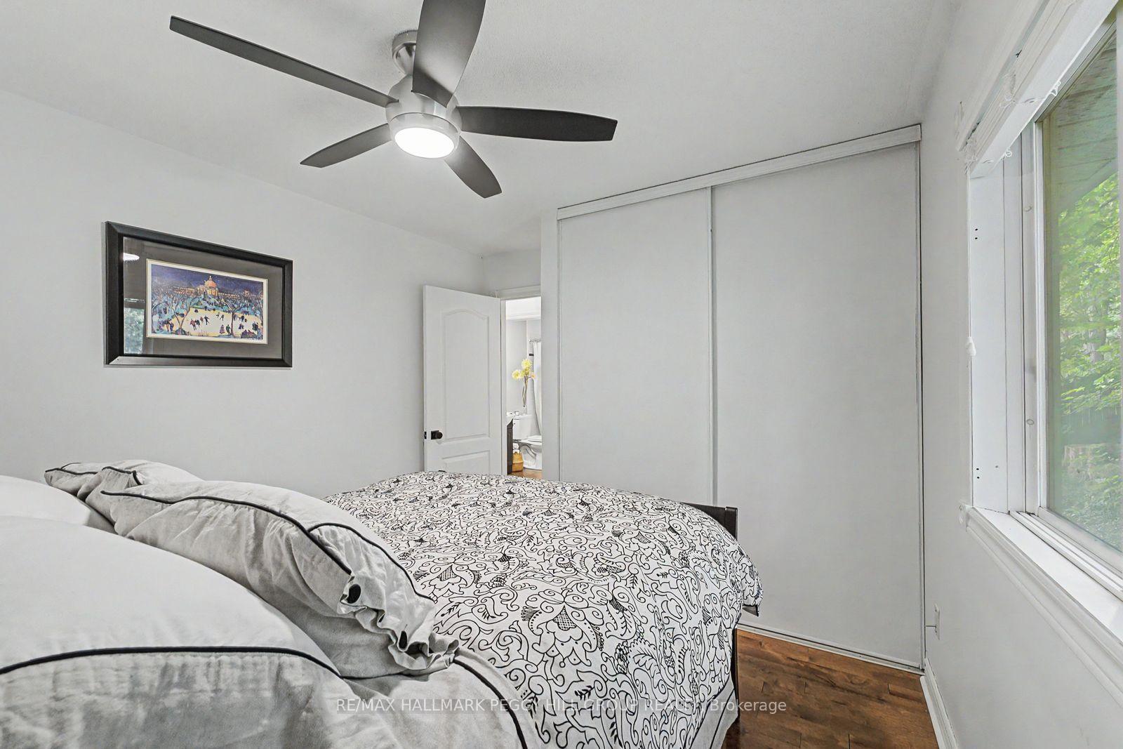Photo 15 of 176B Collier Street, Barrie, Codrington — HOMEH