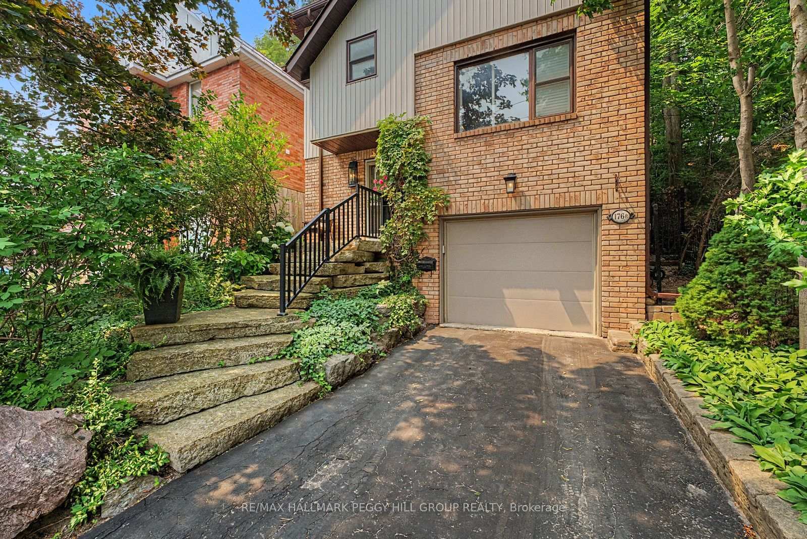 Photo 25 of 176B Collier Street, Barrie, Codrington — HOMEH