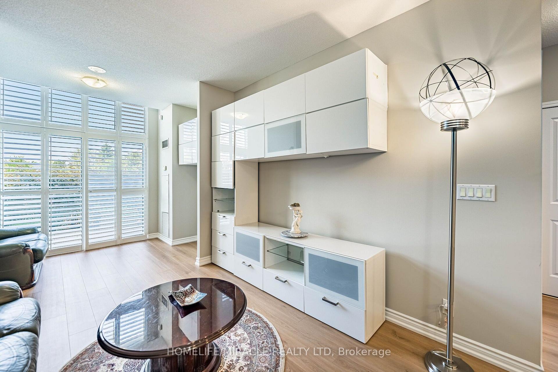 Photo 15 of Unit 121, 18 Harding Boulevard, Richmond Hill, Harding — HOMEH