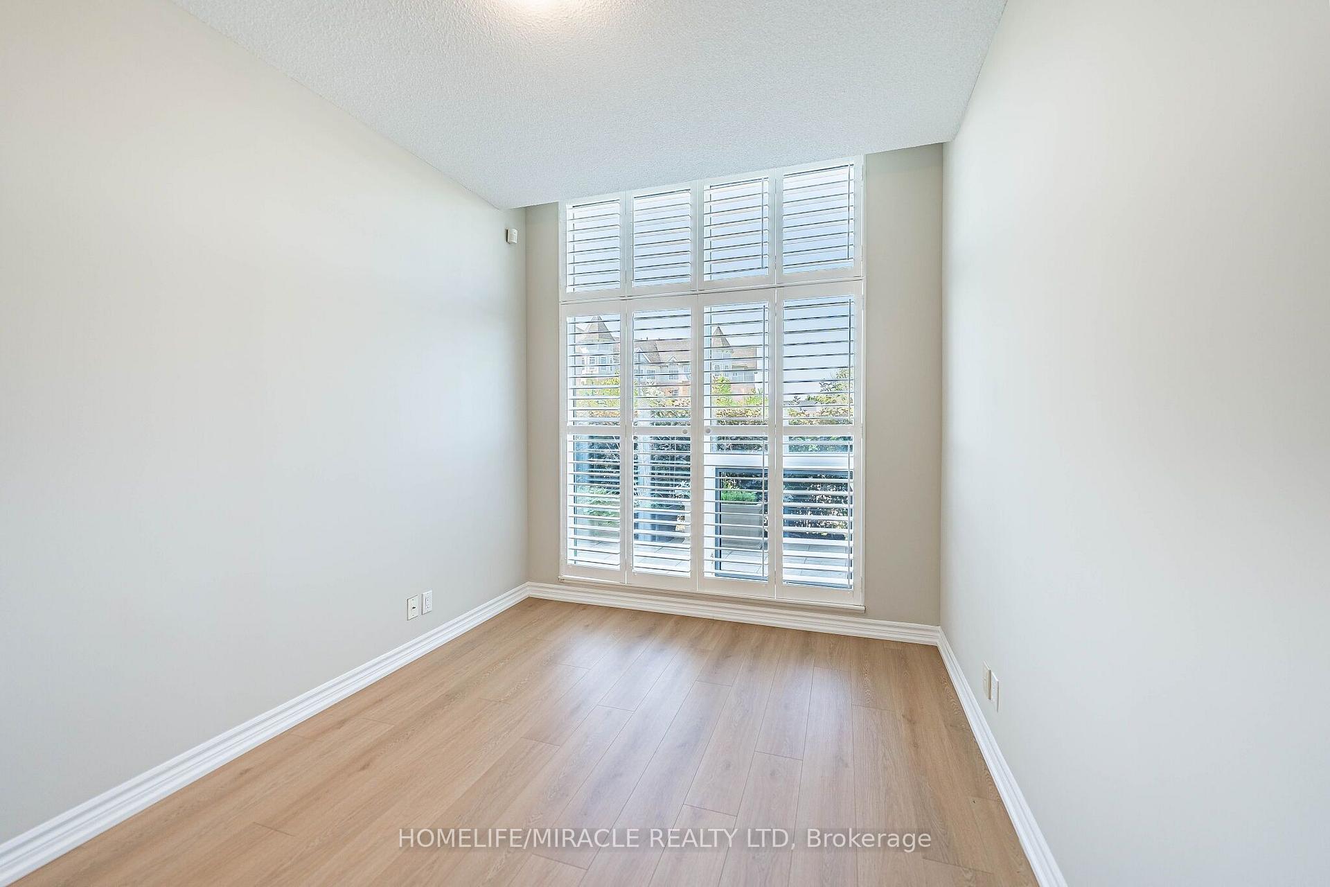 Photo 17 of Unit 121, 18 Harding Boulevard, Richmond Hill, Harding — HOMEH