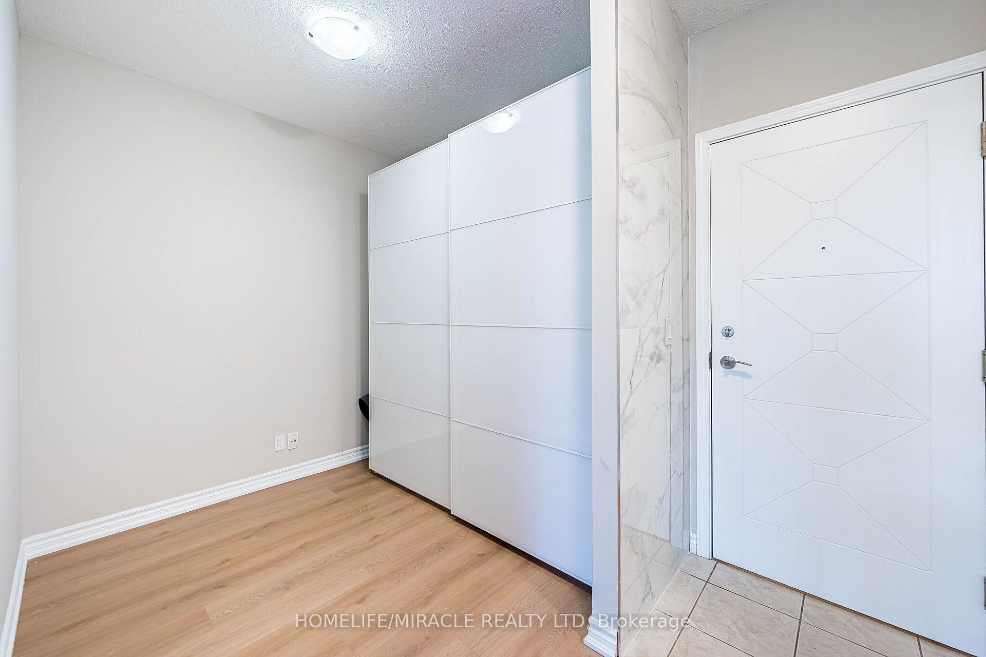 Photo 22 of Unit 121, 18 Harding Boulevard, Richmond Hill, Harding — HOMEH