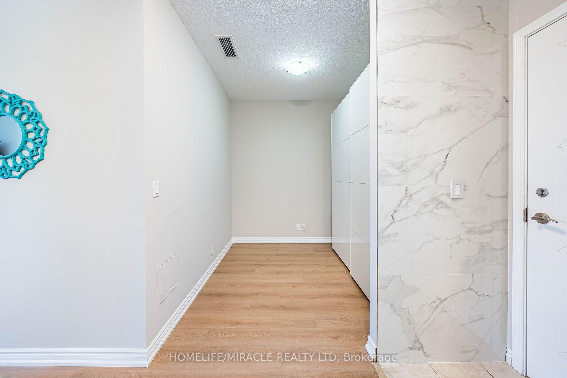 Photo 23 of Unit 121, 18 Harding Boulevard, Richmond Hill, Harding — HOMEH
