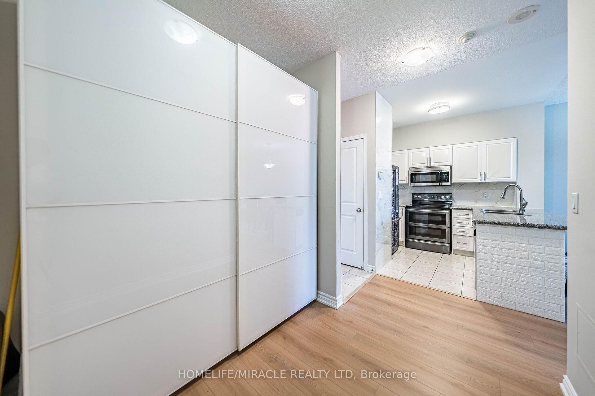 Photo 24 of Unit 121, 18 Harding Boulevard, Richmond Hill, Harding — HOMEH