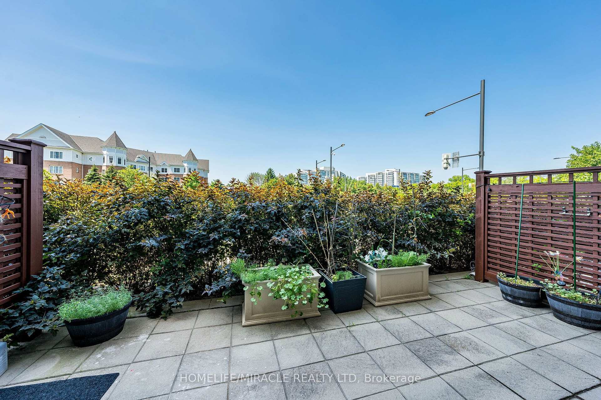 Photo 28 of Unit 121, 18 Harding Boulevard, Richmond Hill, Harding — HOMEH