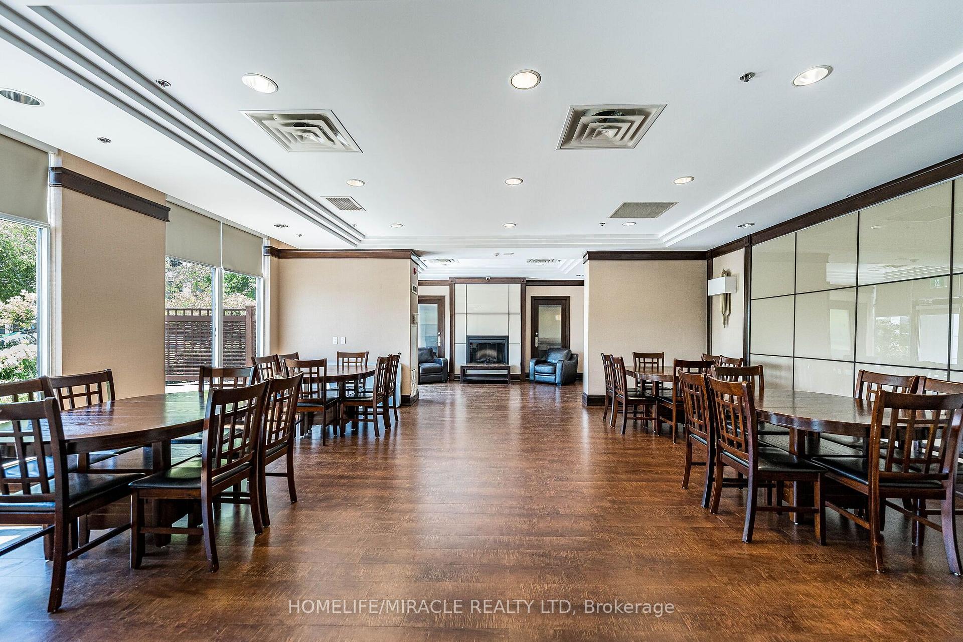 Photo 36 of Unit 121, 18 Harding Boulevard, Richmond Hill, Harding — HOMEH