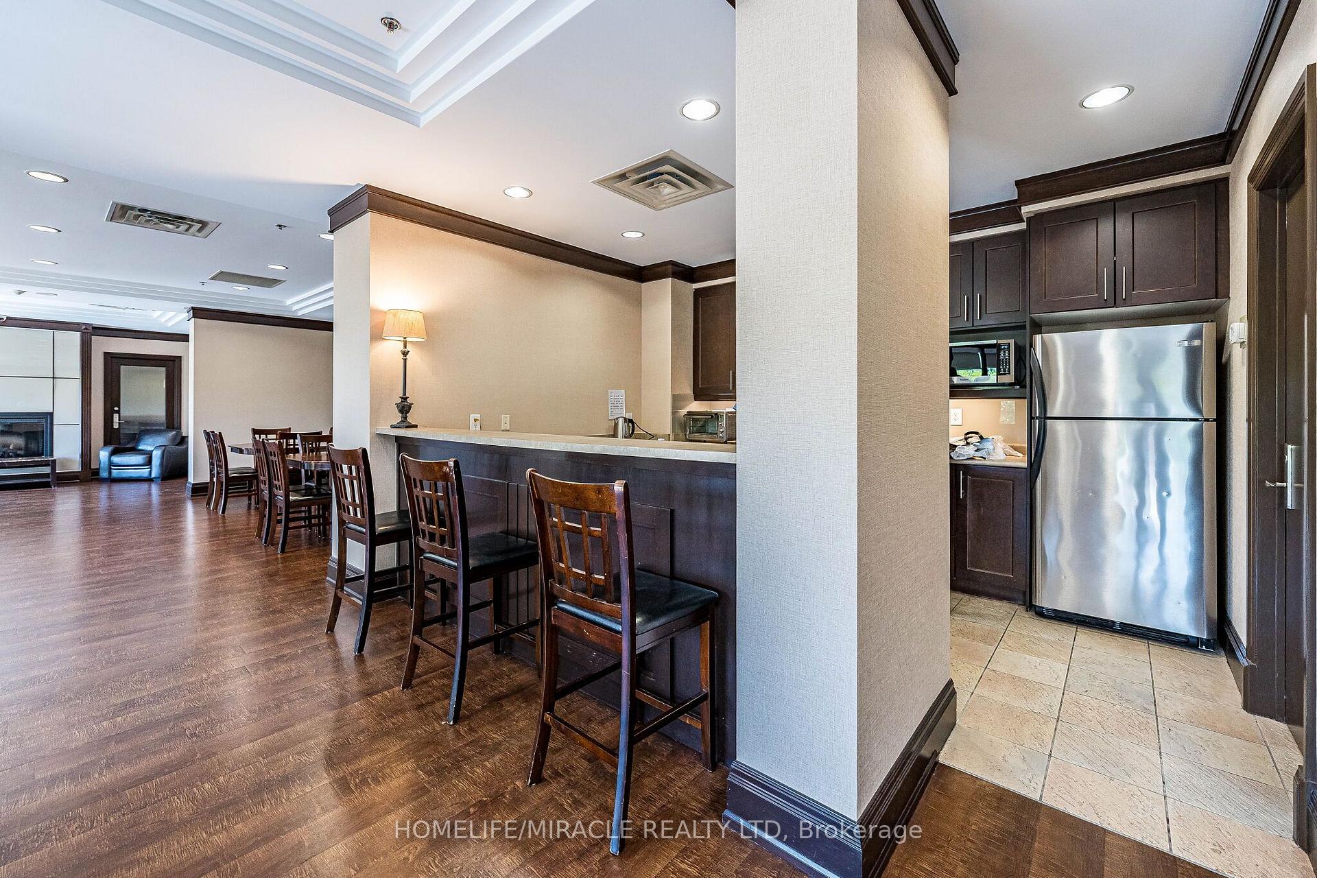 Photo 39 of Unit 121, 18 Harding Boulevard, Richmond Hill, Harding — HOMEH