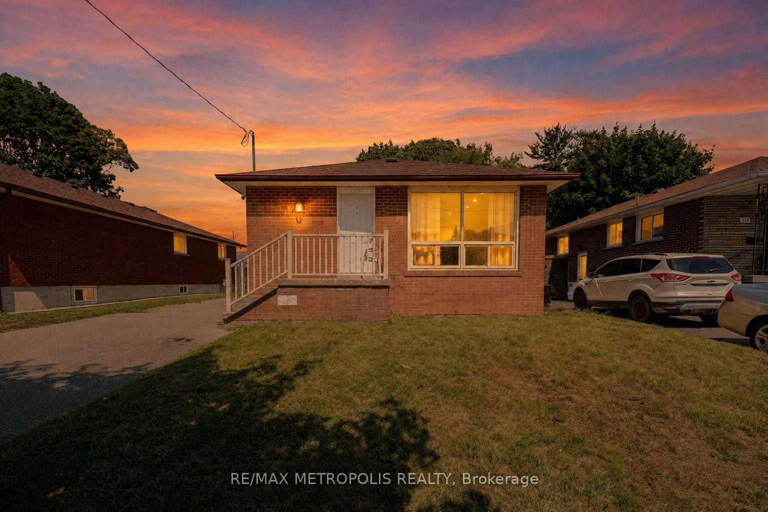 Photo 1 of 235 Waverly Street S, Oshawa, Vanier — HOMEH