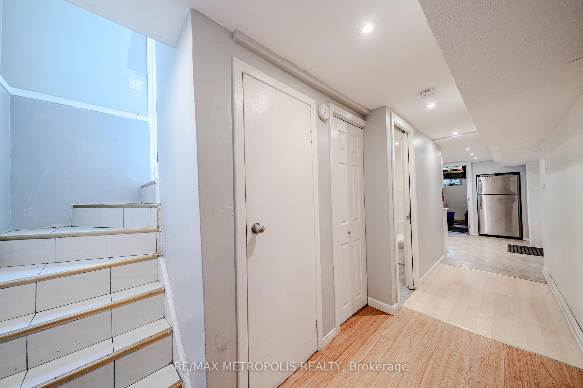 Photo 30 of 235 Waverly Street S, Oshawa, Vanier — HOMEH