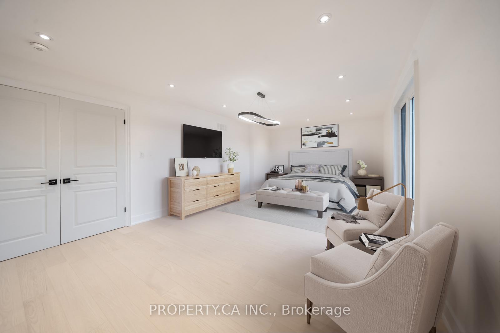 Photo 10 of 63 Concord Road, Vaughan, Beverley Glen — HOMEH