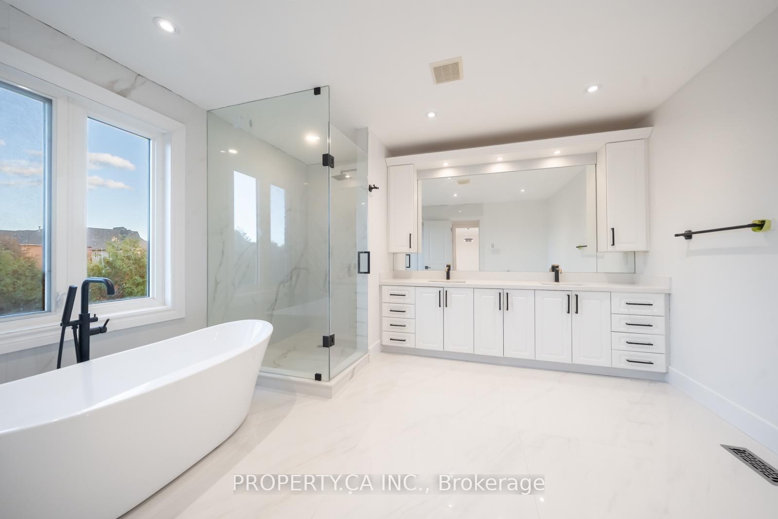 Photo 11 of 63 Concord Road, Vaughan, Beverley Glen — HOMEH
