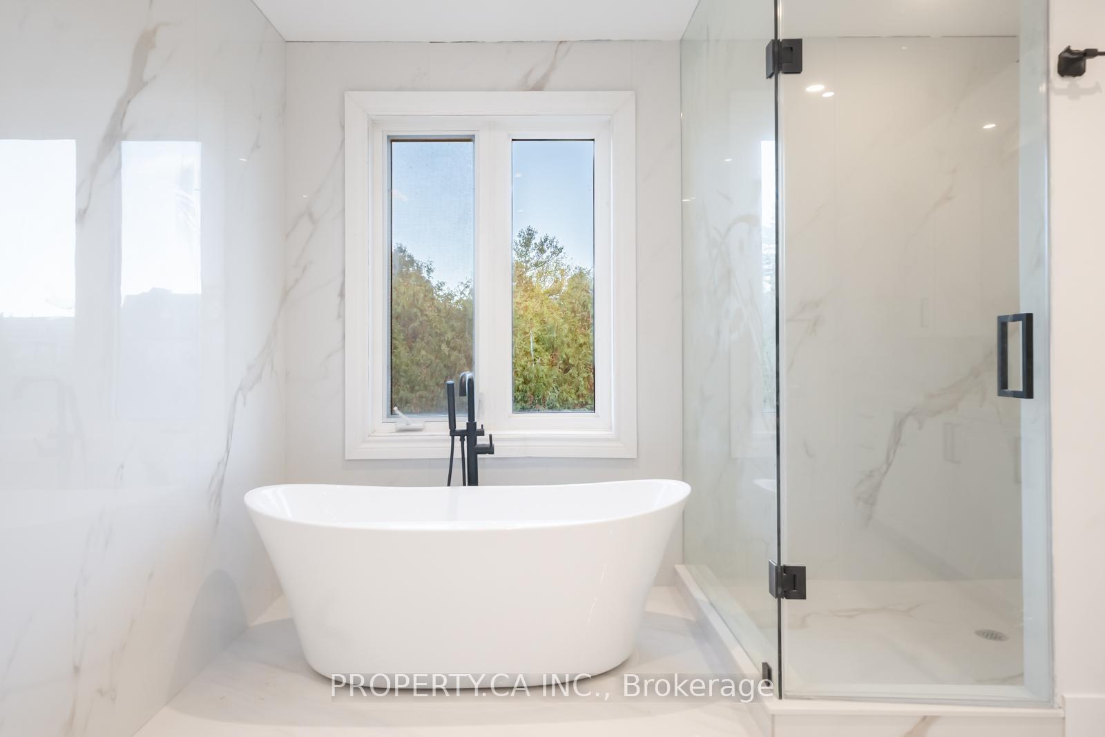 Photo 12 of 63 Concord Road, Vaughan, Beverley Glen — HOMEH