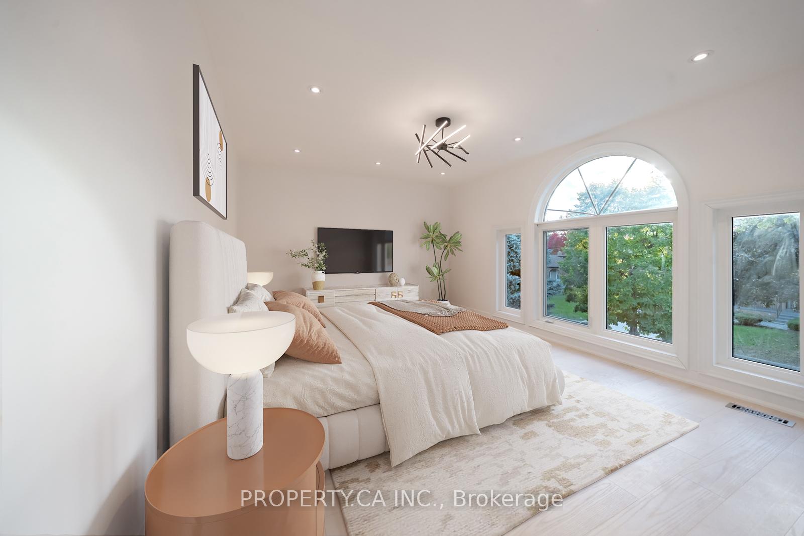 Photo 13 of 63 Concord Road, Vaughan, Beverley Glen — HOMEH
