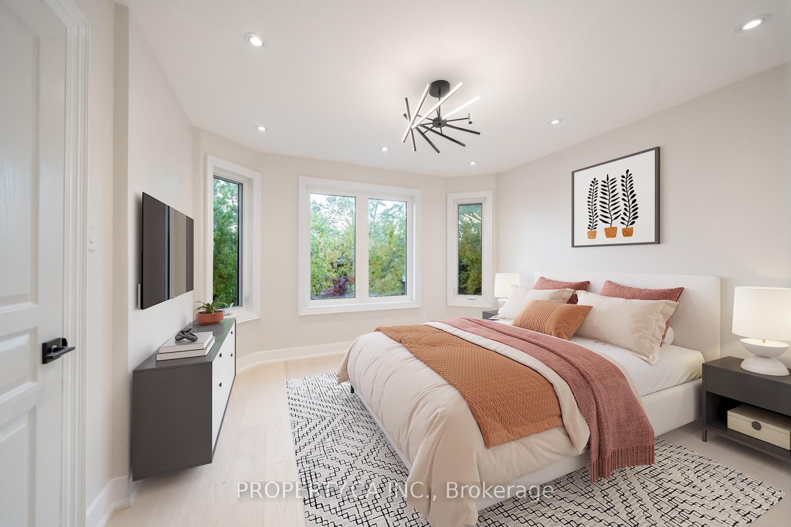 Photo 14 of 63 Concord Road, Vaughan, Beverley Glen — HOMEH