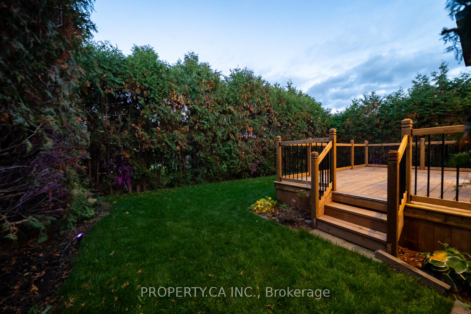 Photo 23 of 63 Concord Road, Vaughan, Beverley Glen — HOMEH