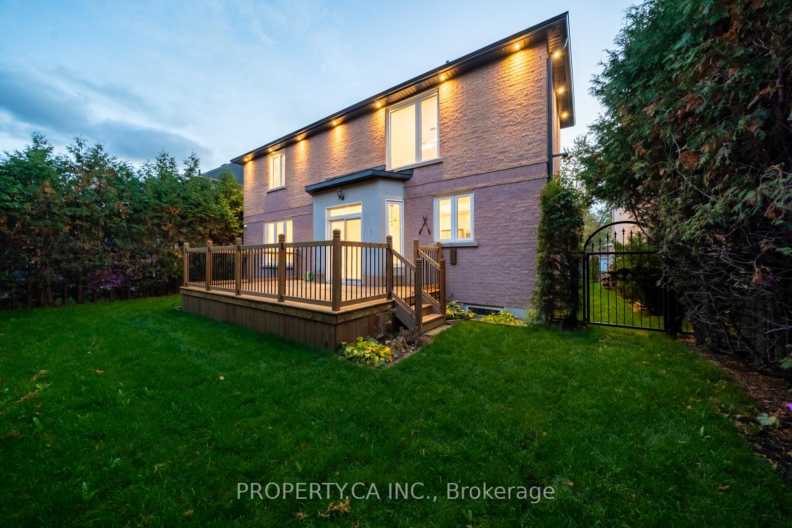 Photo 24 of 63 Concord Road, Vaughan, Beverley Glen — HOMEH