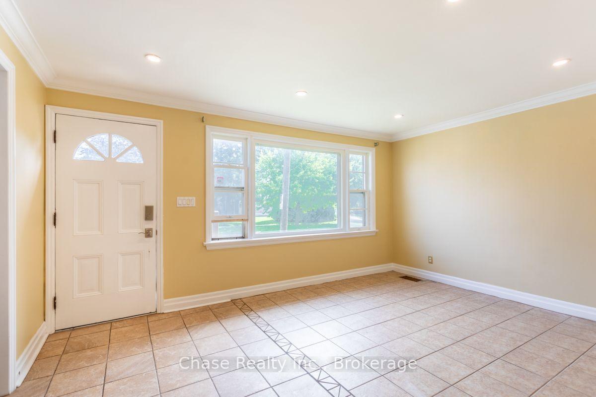 Photo 3 of 402 Guelph Line, Burlington, Brant — HOMEH