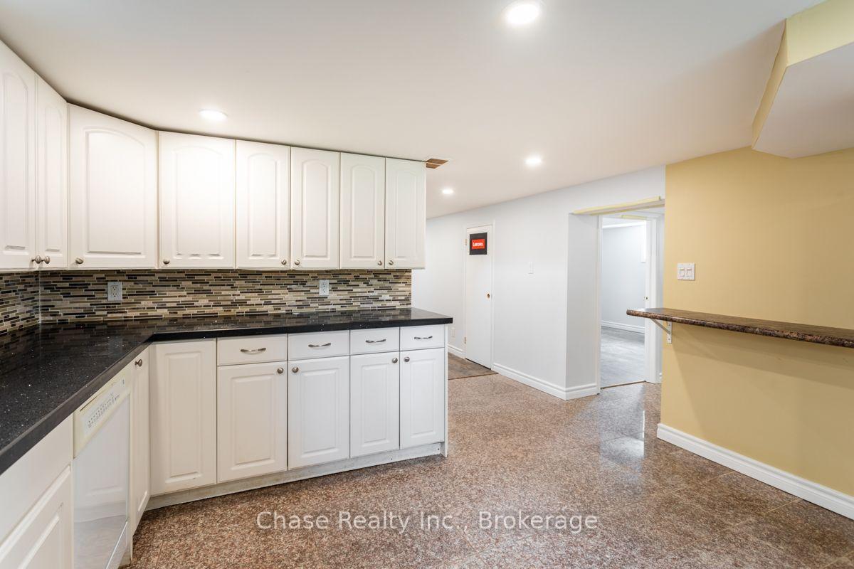 Photo 12 of 402 Guelph Line, Burlington, Brant — HOMEH