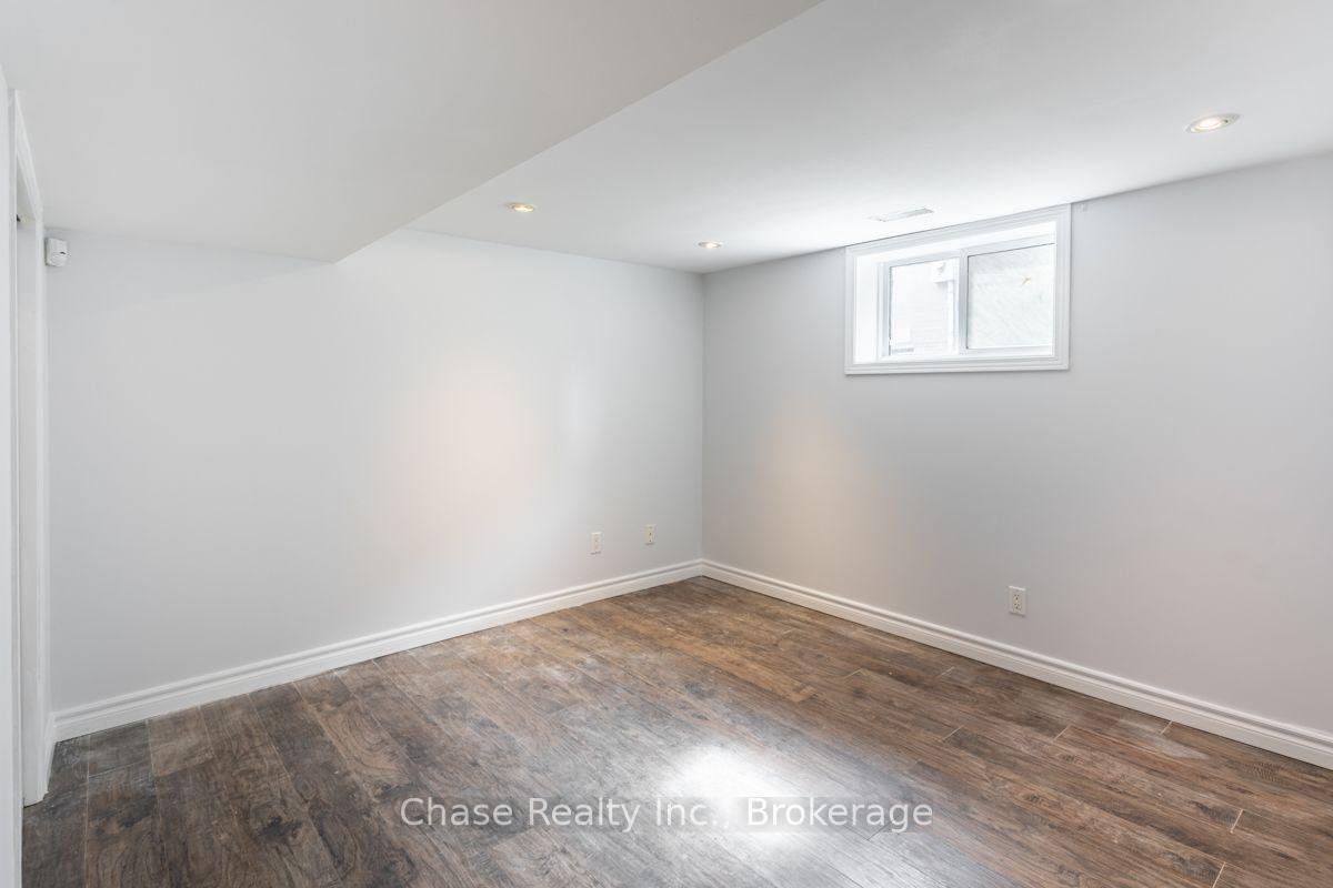 Photo 18 of 402 Guelph Line, Burlington, Brant — HOMEH