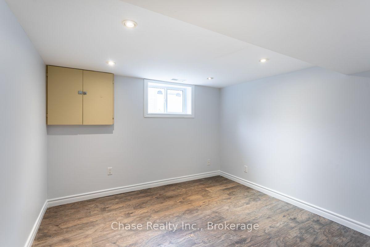 Photo 20 of 402 Guelph Line, Burlington, Brant — HOMEH