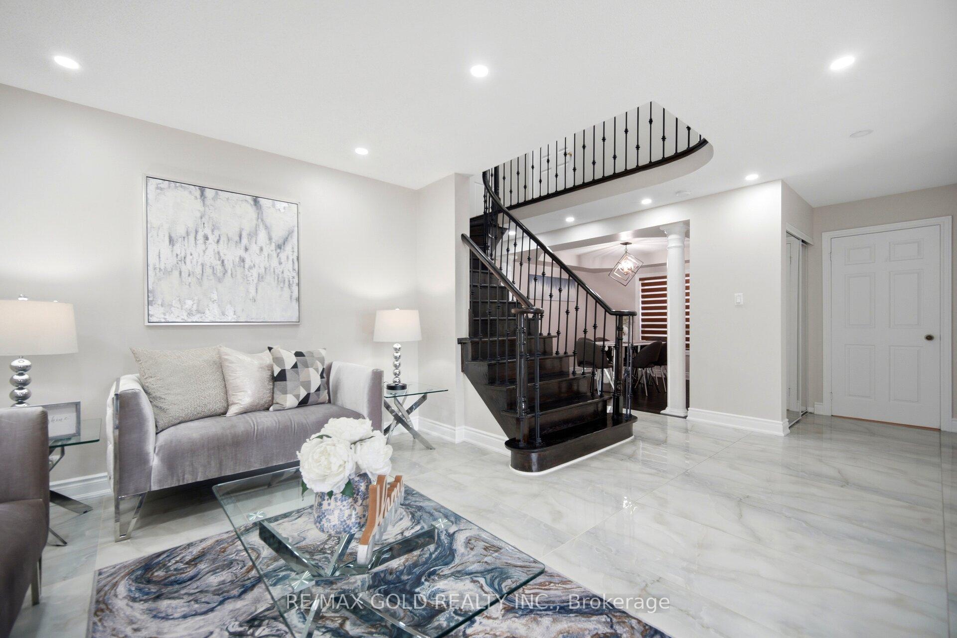 Photo 8 of 24 Whitehouse Crescent, Brampton, Bram East — HOMEH