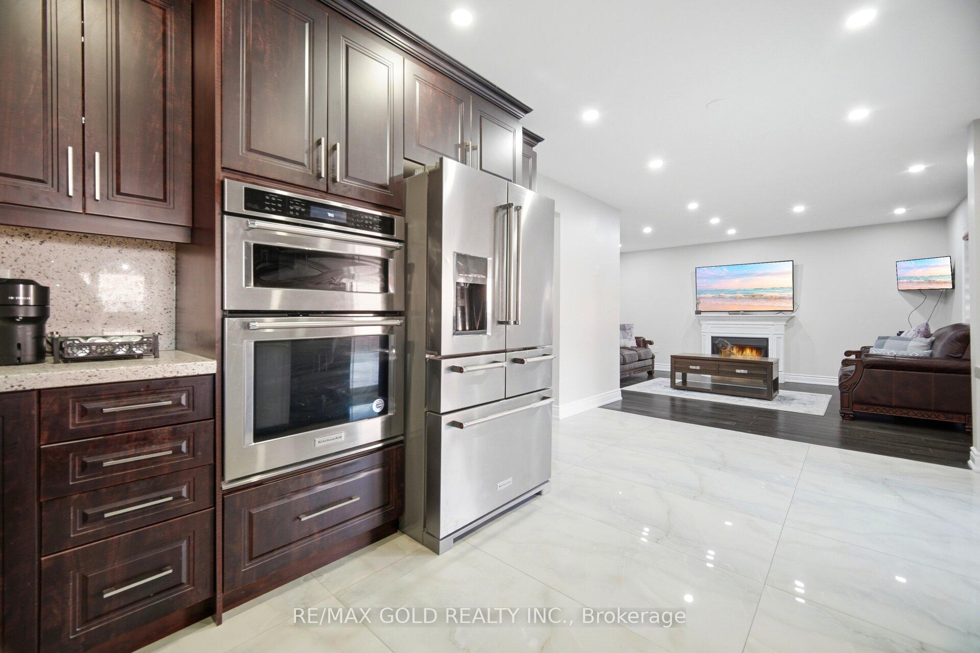 Photo 16 of 24 Whitehouse Crescent, Brampton, Bram East — HOMEH